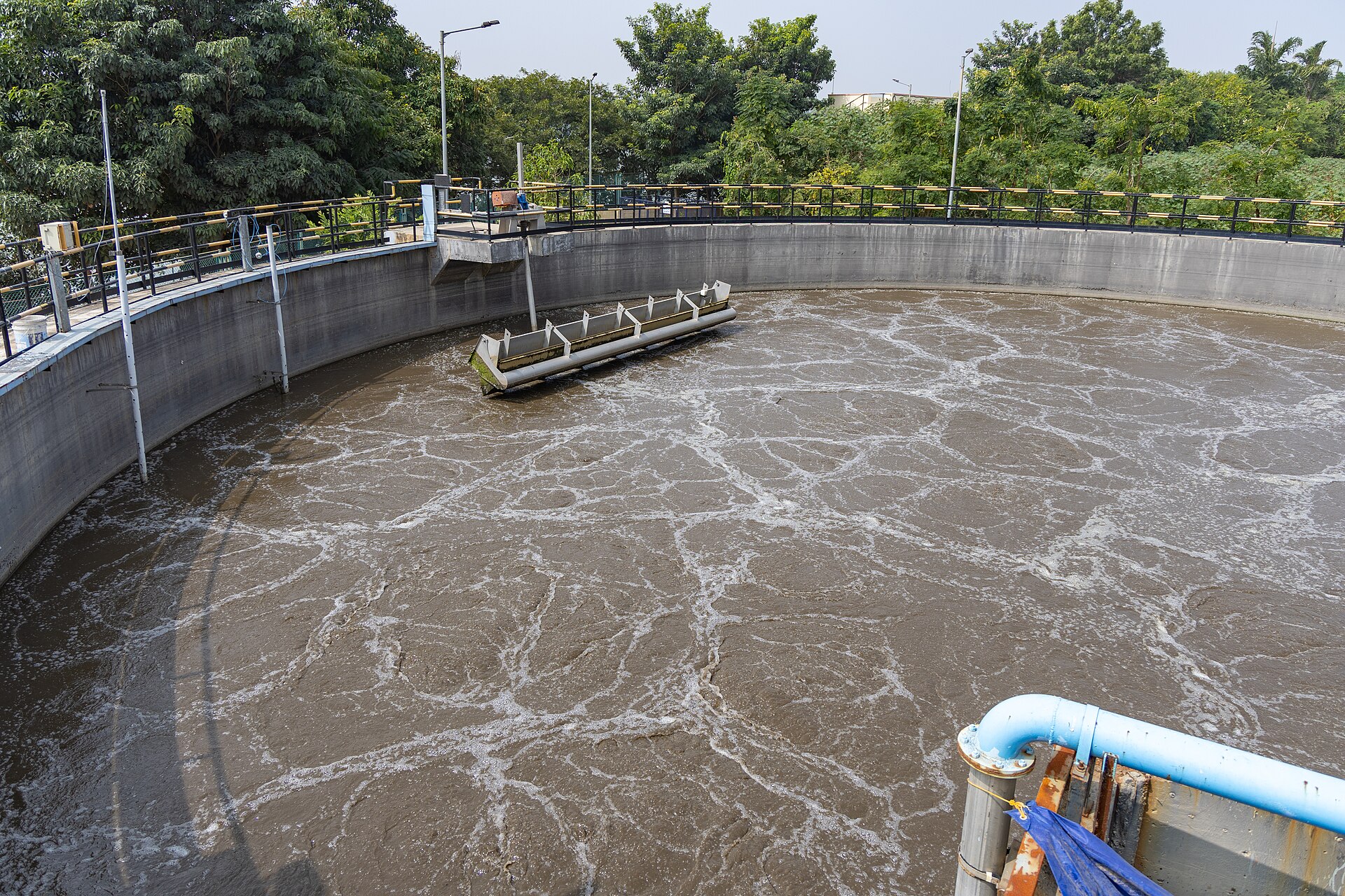 Aeration tanks at a wastewater treatment plant monitored by AIFEO dissolved oxygen and pH sensors